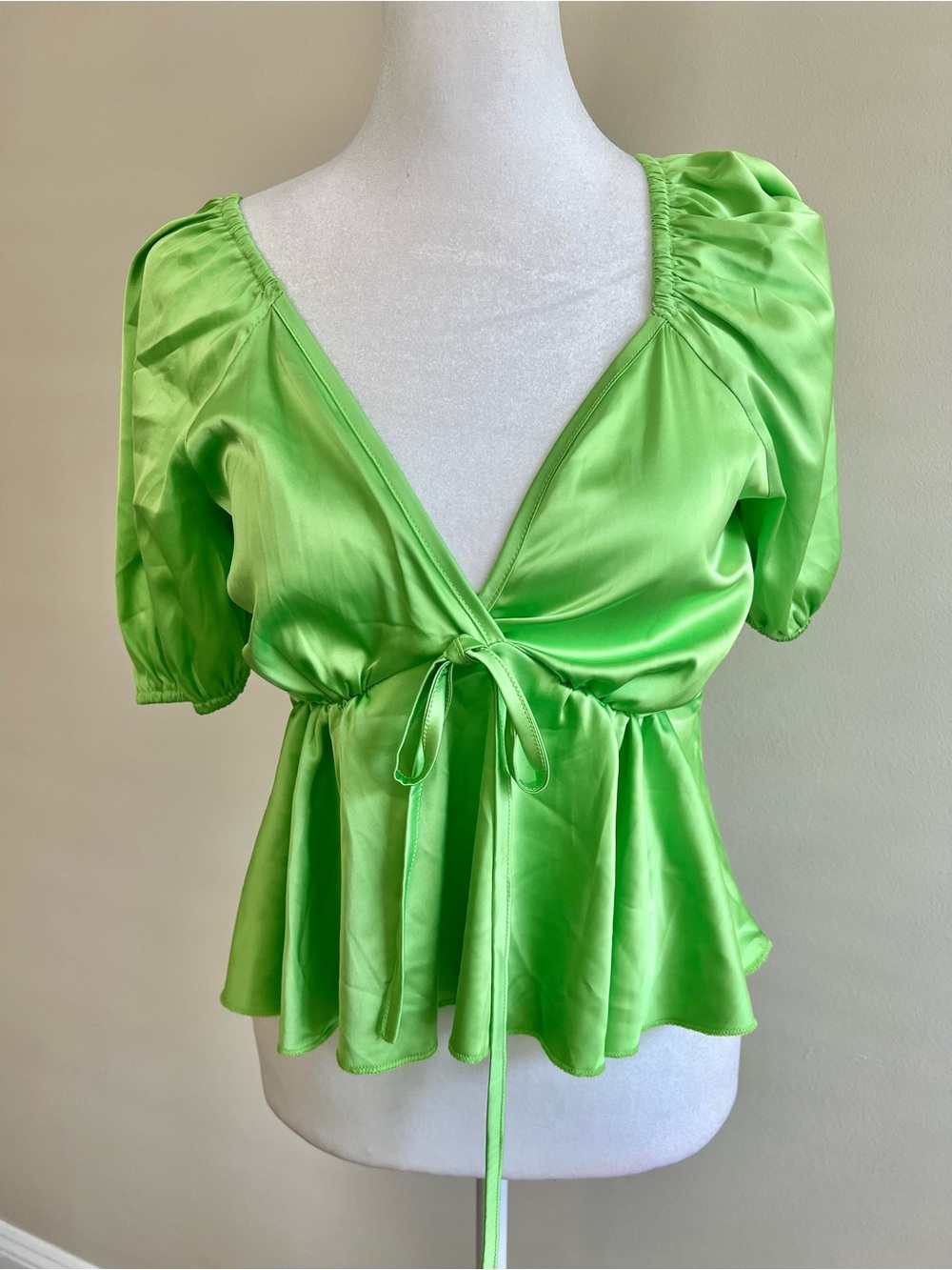 Fairycore Lime Green Satin Peasant Short Sleeve Top Small